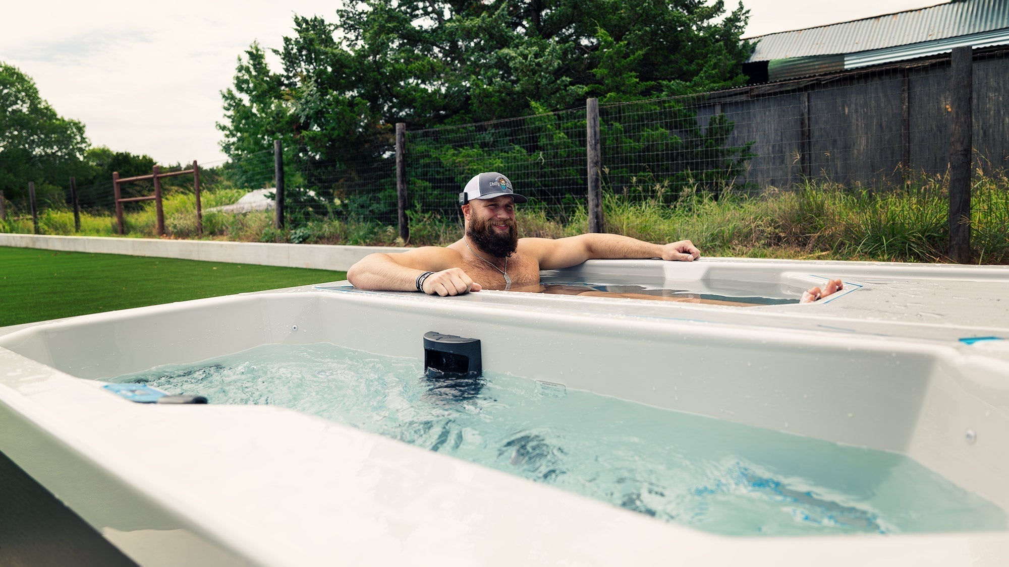Lane Johnson’s secret to recovery: Inside his cold tub routine