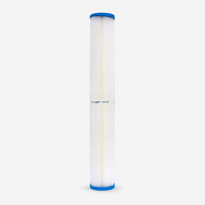 Cylindrical filter cartridge with blue top and bottom on a white background